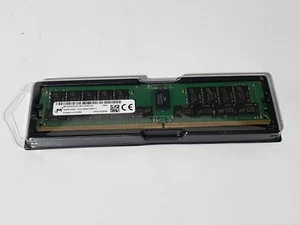 32GB Micron 32GB DDR4-2666V Arbeitsspeicher MTA36ASF4G72PZ-2G6D1QI - Bild 1 von 4