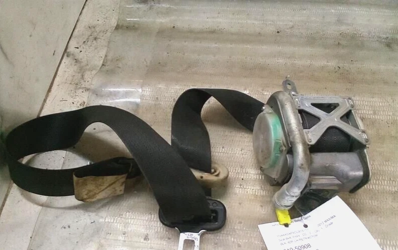 2011-2014 Nissan Maxima Front Left Driver Seat Belt Retractor Black OEM - Imagem 1 de 1