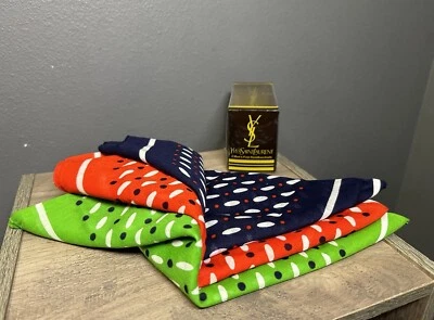 YVES SAINT LAURENT PACKAGE NOS 3 MEN'S FINE COTTON HANDKERCHIEFS - VTG ORIGINAL - Image 1 of 3