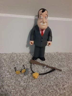 Figura Mezco Family Guy Serie 4 | Mr. Weed  Foto 1 de 4