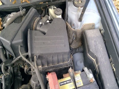 Purificador de aire motor 3,5 L 2GRFE 6 cilindros compatible con 09-16 VENZA 3761144 Foto 1 de 4