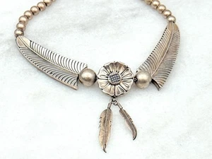 Vintage Navajo Perle Sterlingsilber Feder Blume einheimische Halskette 20" - Bild 1 von 4