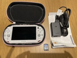PS Vita Hellrosa Weiß PCH 2000 ZA19 Konsole PSV Slim - Bild 1 von 9