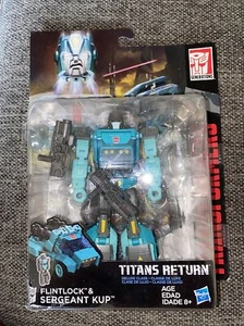 Hasbro Transformers Titans Return Sergeant Kup & Flintlock Deluxe Class IOP - Picture 1 of 5