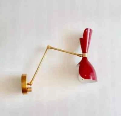 Lámpara de pared de noche Lámparas de pared italiana de latón de mediados de siglo Luces Stilnovo Foto 1 de 4