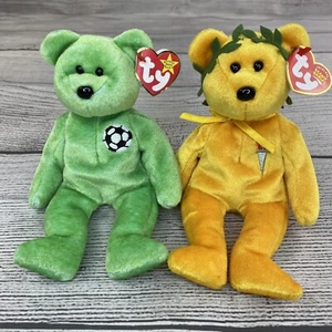Beanie Babies TY Kicks & Victory Olympia / Fußball Teddybär Stofftiere - Bild 1 von 18