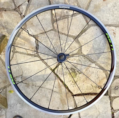 Shimano WH RS-11 Rennrad Laufrad Vorderrad 28 Zoll - Bild 1 von 2