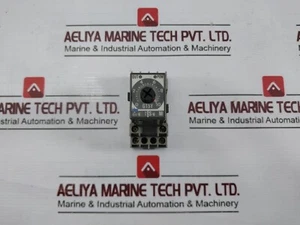 IDEC GT5Y-2SN Miniature/Electronic Timer W/ SM2S-05C Socket DIN Mount Fingersafe - Picture 1 of 8