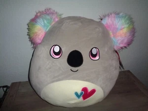 LG 17" KELLYTOY Squishmallow Kelina Kaola Bär Herzen Tye Stanzen Ohren Plüschtier Neu mit Etikett - Bild 1 von 3