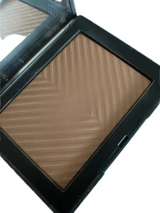 Polvo bronceador Nars lavado solar difusor color Laguna .28 fl oz bronceador original - Imagen 1 de 6
