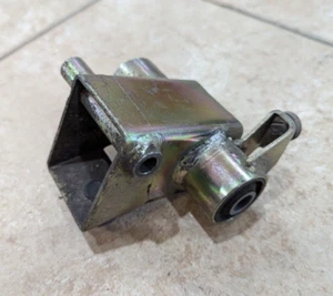 1988 Honda Elite E ES 50 SB50 Motor Mount 50cc Engine Mount OEM - Picture 1 of 10