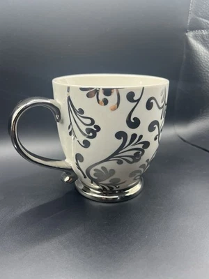 Caneca de café rara Ciroa prata e branca 16 oz segura para micro-ondas nova porcelana óssea - Imagem 1 de 4