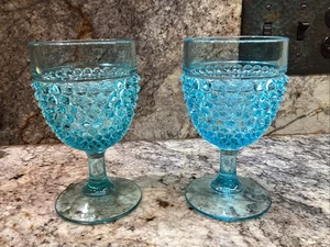 L.E. Wright Hobnail Kelche. 5 3/4" groß aquablau. 2 für einen Preis!  - Bild 1 von 5