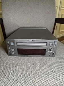Tascam CW CD-RW4U CD Rewritable Recorder Tested - READ DESCRIPTION AS IS - Picture 1 of 7