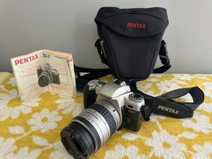 Vintage Pentax ZX-7 analoge Kleinbildkamera mit AF 28-80mm Objektiv - funktioniert! Schön! Mit Koffer! - Bild 1 von 24