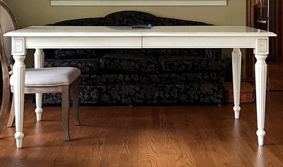 Ethan Allen Creamy White Dining Table, With Two Large Leaves - Image 1 of 4