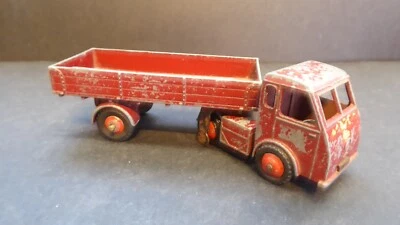 Vintage Dinky Toys #30w / #421 Hindle smart Helecs - Image 1 of 4