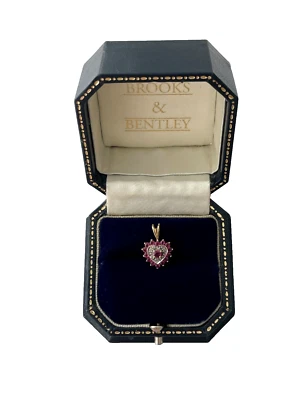 1995 Ruby and Diamond Pendant 9ct Gold Heart Shaped Diamond Ruby Vintage Pendant - Image 1 of 4