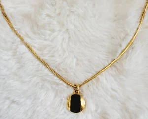 Vintage Signed Monet Pendant Necklace Gold Tone WOW Rare - Picture 1 of 6