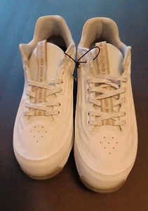 Mizuno Women's Size 8 Softball 9-Spike Swift Low White Metal Cleats (11GM236001) - Picture 1 of 6