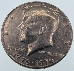 Kennedy 1976 medio dólar 50C - bicentenario - circulado - revestido (SKU 156) - Imagen 1 de 4