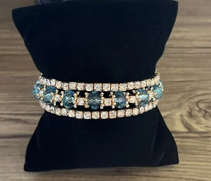 Coil Crystal Aqua Blue Gold tone Bracelet ๐๐๐๐ฅ๐ฅ - Picture 1 of 1