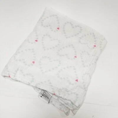 Manta Aden by Aden & Anais Gris Rosa Corazones Algodón Suave Muselina Envoltura Foto 1 de 4