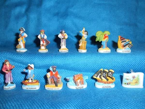 Juego de 12 minifiguras mate de porcelana francesa FEVES de TESORO BARCO PIRATAS - Imagen 1 de 12