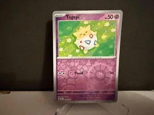 2024 Pokemon TCG Togepi 070 Scintille Urgenti Carta Holo Inversa NM+ - Foto 1 di 1