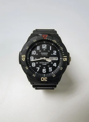 Casio 5125 MRW-200H Black Plastic Quartz Watch 100m WR Day/Date Indicator - Image 1 of 4