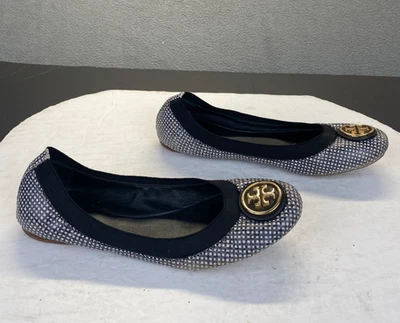 Pisos de ballet Tory Burch Caroline a lunares negros/blancos, talla 8M, para mujer Foto 1 de 4