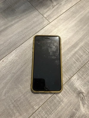 苹果 iPhone 6S Plus 密码锁定 — 第 1/3 张图片