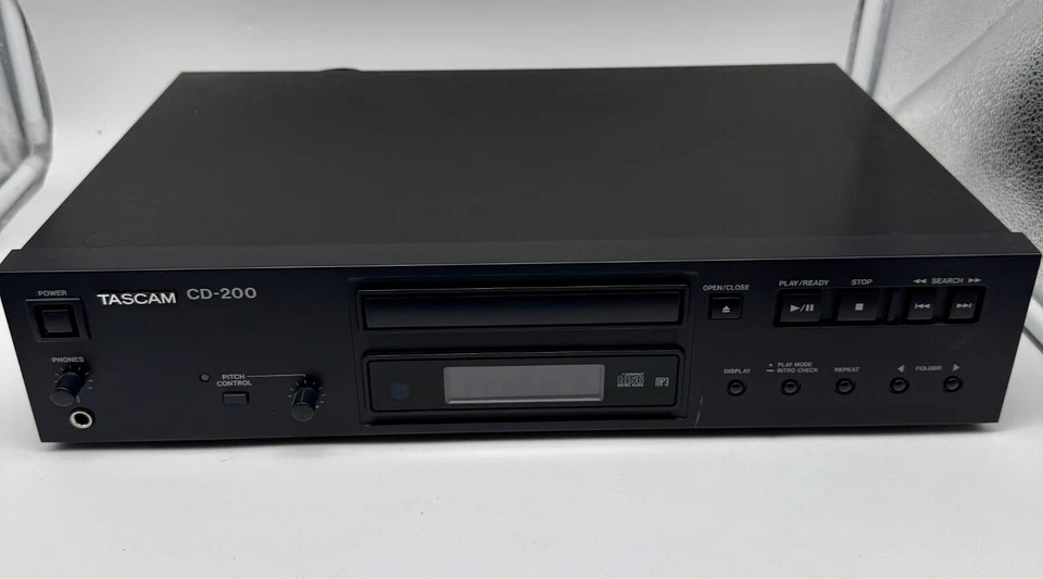 Tascam CD-200 Professioneller Audio CD-Player - Bild 1 von 3
