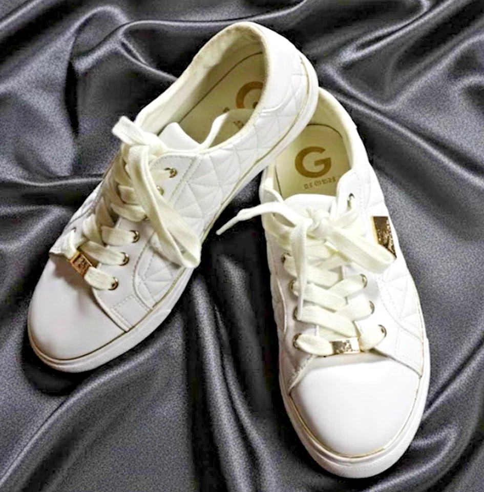 Zapatos informales con cordones para mujer GUESS blancos acolchados de caña baja talla 8 Foto 1 de 4
