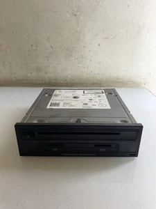 VW PASSAT B8 RADIO MMI SAT NAV HEAD UNIT 3Q0035874 2015-2019 - Picture 1 of 3