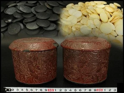 Antiguo par de cuencos Go de laca roja tallada turbante piedras Nachiguro Japón Foto 1 de 4