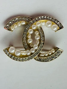 AUTHENTIC CHANEL Logo PIN BROOCH Pearls and Crystals, RARE NEW - Picture 1 of 4