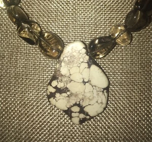 White/Cream HOWLITE PENDANT Chain Of  Stone Beads & Transparent Stones Natural - Picture 1 of 4