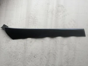 Revestimiento columna A exterior izquierdo mercedes r129 color 040 negro - Imagen 1 de 2