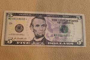$5 STAR NOTE. Desirable serial number.  Series 2013. Lot 20 - Picture 1 of 2