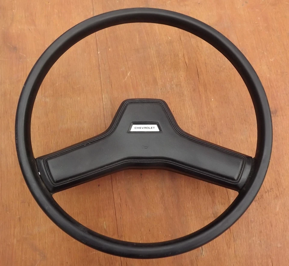 Chevrolet Steering Wheel 1981-1991 G10 G20 G30 Squarebody El Camino Caprice - Изображение 1 из 2