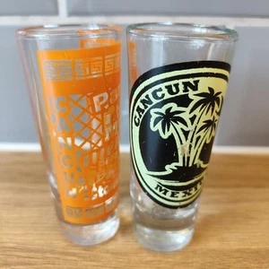 2 Cancun Mexico Shot Glasses 4in Tall - Foto 1 di 3