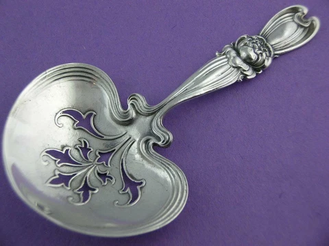 Wonderful Sterling WHITING cast Bon Bon Serving Spoon ART NOUVEAU Floral c1901 Cover