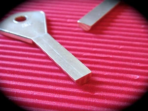 ABLOY 7.4mm Keyblank Pair-Silca AY2 Key Blank- - Bild 1 von 6