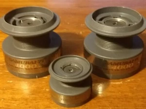 BOBINE DI RICAMBIO PER BOBINE DA SPINNING Diawa Samurai-7i nuovo / vecchio stock - Foto 1 di 6