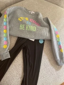Girls Emoji Leggings Tops Girls Happy Face Top Set Black Grey T-Shirt -Medium - Picture 1 of 2