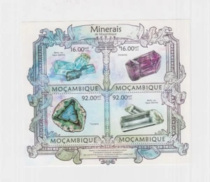 B567. Mozambique - MNH - 2013 - Nature - Minerals - Escapolita - Turmalina - Picture 1 of 6