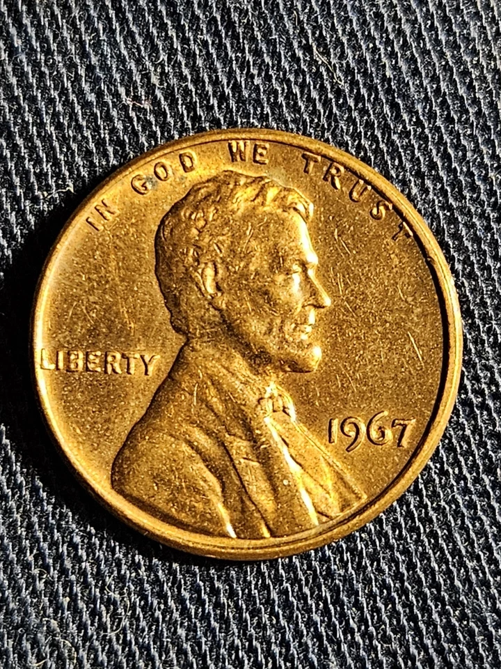 1967 Penny No Mint Mark, Errors "L" We Trust On Rim Struck Off Center *Very Rare - Image 1 of 4