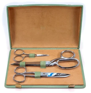 Singer 1950s 3-Piece Scissor Set - RARE Green Case - Sewing Competition Prize? - Picture 1 of 12