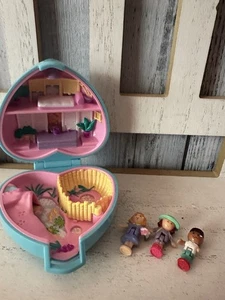 Vintage 1993 Polly Pocket Pretty Pandas Pet Parade Bluebird Compact w/ 3 Figures - Picture 1 of 9
